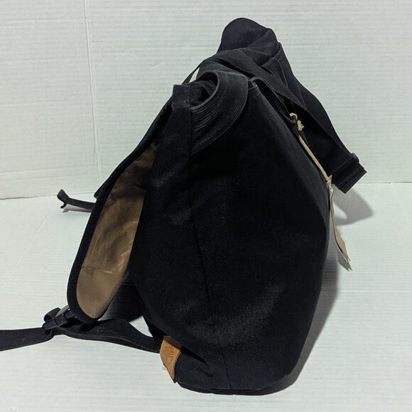 Timberland Mendum Pond Messenger Bag NWT Black Water-Resistant Laptop Crossbody - Picture 5 of 12